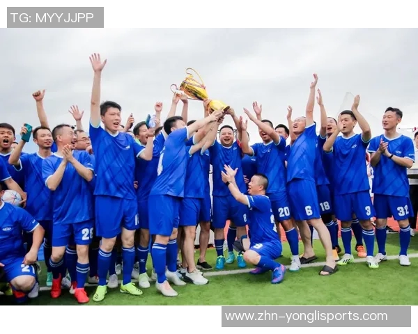 印度足球队员的崛起与挑战:探索他们在国际赛场上的表现与未来发展 印度足球队员的崛起与挑战:探索他们在国际赛场上的表现与未来发展